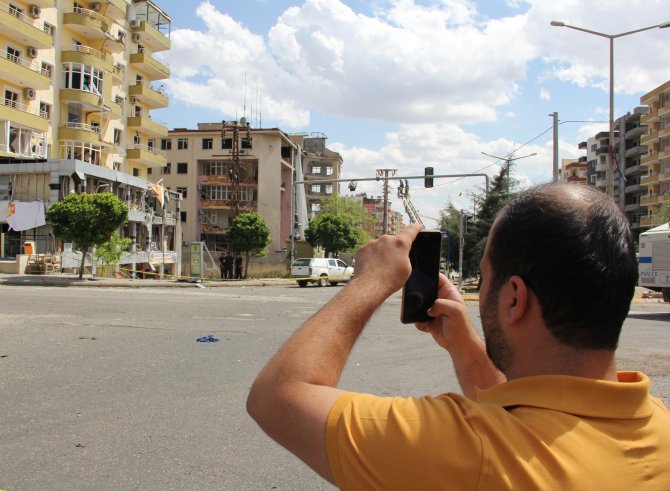 Midyat’ta terör saldırısı: 2 polis şehit, 2 vatandaş hayatını kaybetti