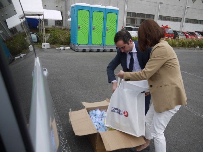 Zonguldaklı iş adamı Japon depremzedeleri yalnız bırakmadı