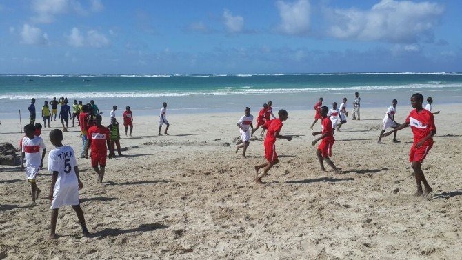TİKA’dan Somalili Gençlere Milli Takım Forması