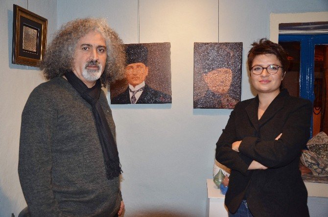 Çivilerle kazılarak yapılan resimler Eskişehir’de görücüye çıktı