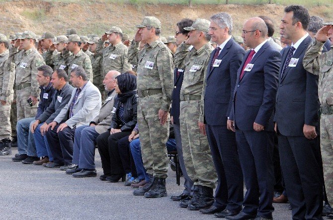Elektrik Çarpması Ve Kalp Krizi Sonucu Şehit Olan 2 Asker Memleketlerine Uğurlandı