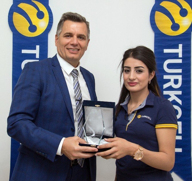 Turkcell’in 81 ildeki 5 bin mağaza çalışanı eğitimini tamamladı