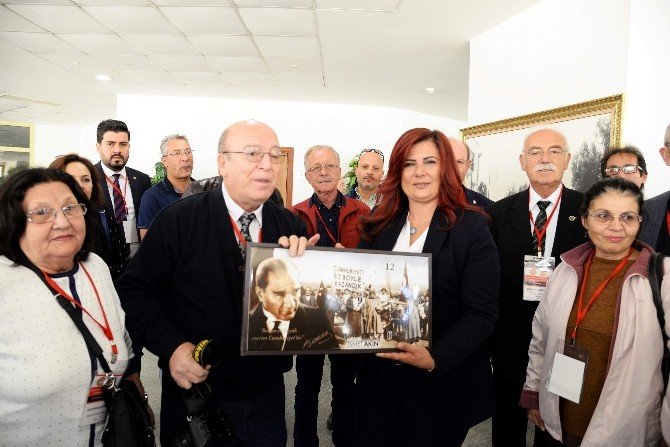 Gazeteci konuklar Başkan Çerçioğlu’na hayran kaldı