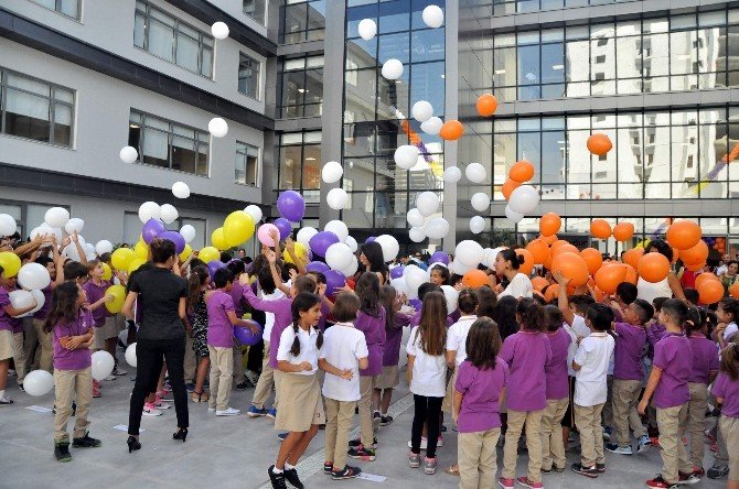 Uğur Okulları eğitime başladı