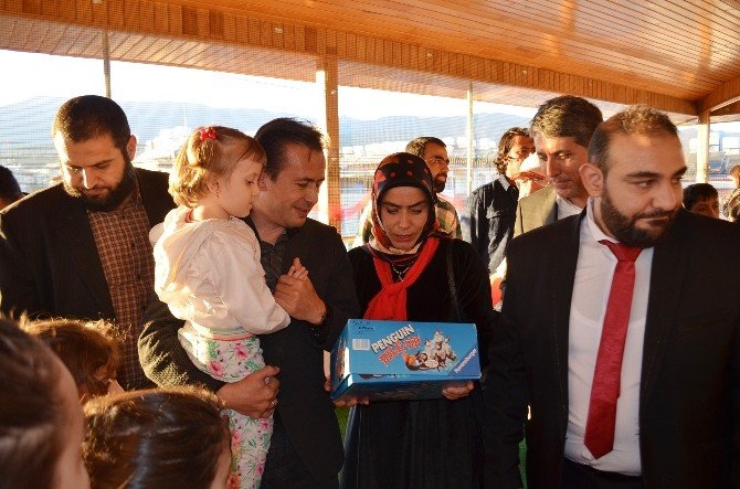 Tuzla Belediyesi sosyal belediyecilik hizmetlerini Kırıkhan’a taşıdı