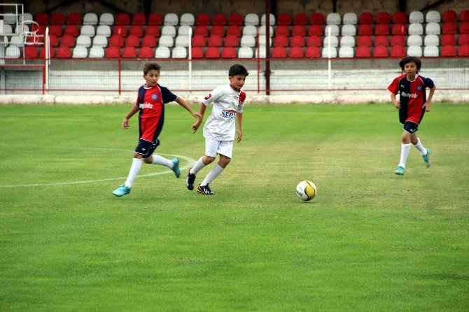 Nevşehir’de Mini Minikler U11 Futbol Turnuvası Başladı