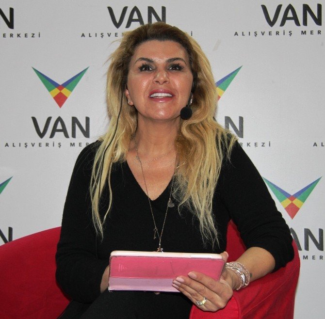 Ünlü astrolog Van’da 2017’yi değerlendirdi