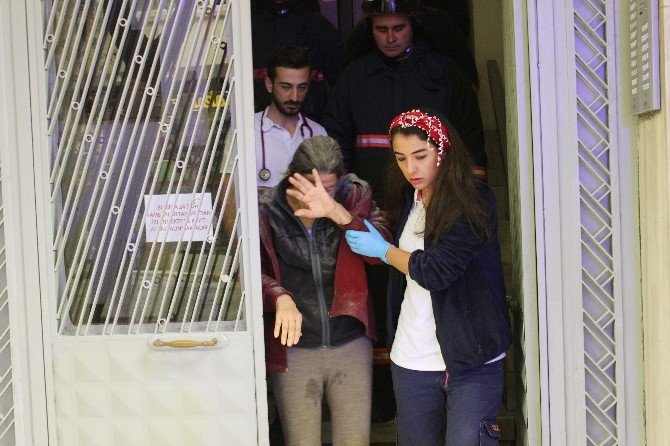 Cihangir’de ünlü tiyatro oyuncusunun evi yandı