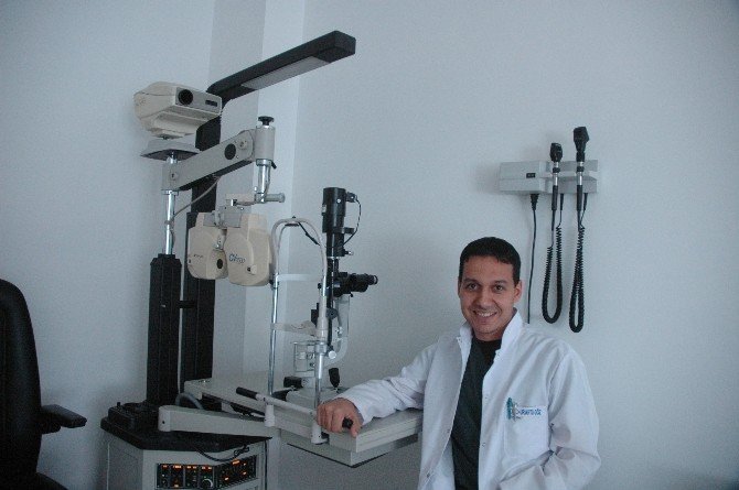Urartu Göz Merkezi’nde 20 dakikada katarakt ameliyatı