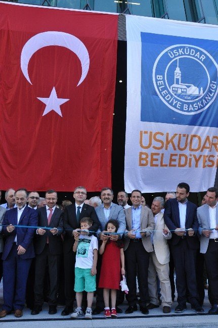 Üsküdar Belediyesi yeni hizmet binası hizmete açıldı