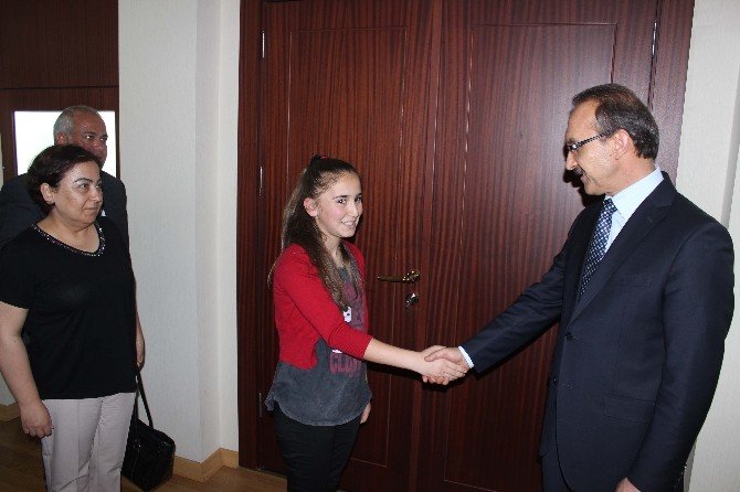 TEOG Birincileri Altınla Ödüllendirdi