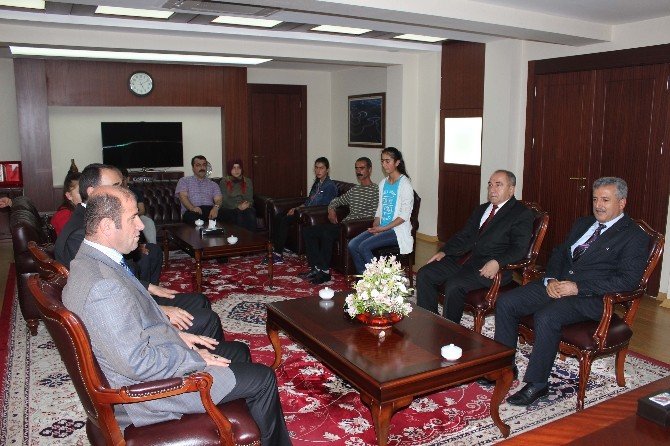 TEOG Birincileri Altınla Ödüllendirdi