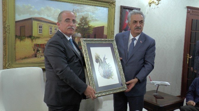 AK Parti Genel Başkan Yardımcısı Hayati Yazıcı: