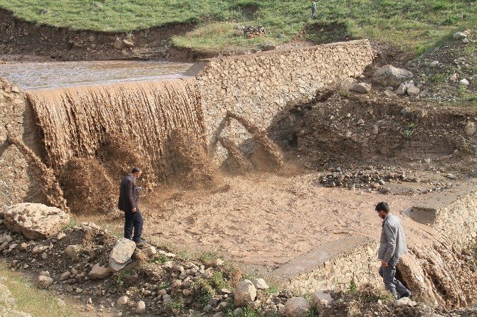 Van’da Sel Faciası