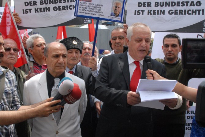 Vatan Partisi’nden Almanya Konsolosluğu önünde eylem