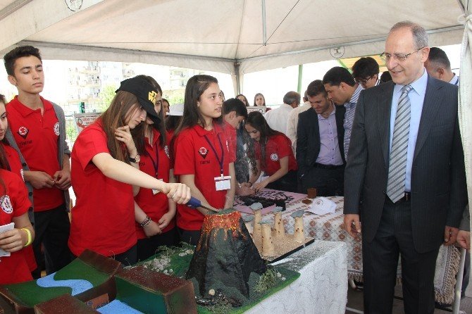 Vedat Topçuoğlu Anadolu Lisesinde Bilim Şenliği Start Aldı