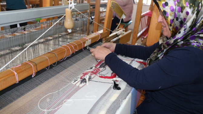 Alaca dokumaları yeniden hayat buldu