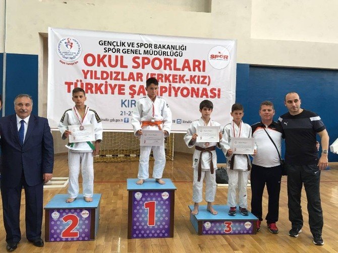 Yalovalı Judocular Türkiye Şampiyonası’ndan Madalya İle Döndü