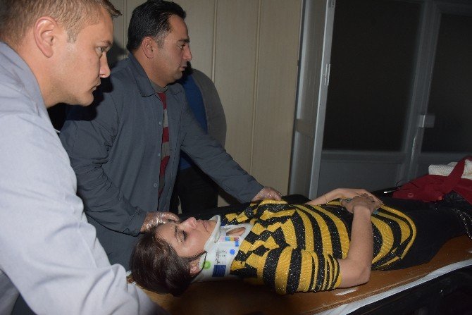 Aksaray’da öğrenci servisi devrildi: 5 yaralı