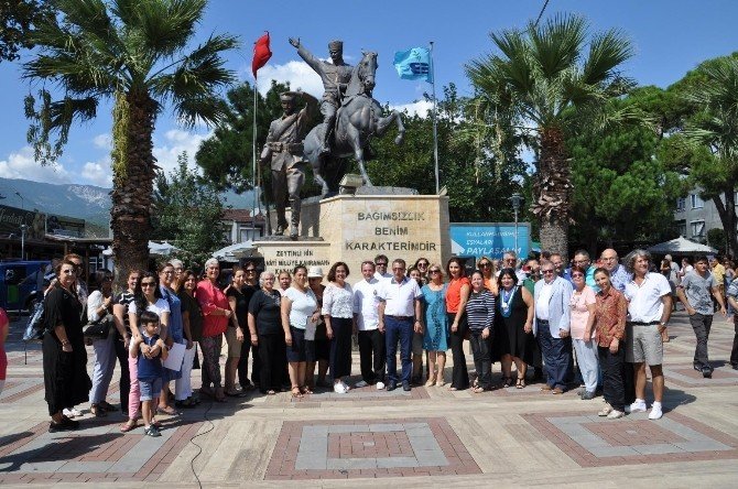 Edremit’te zeytinyağlı yemek yarışması yapıldı