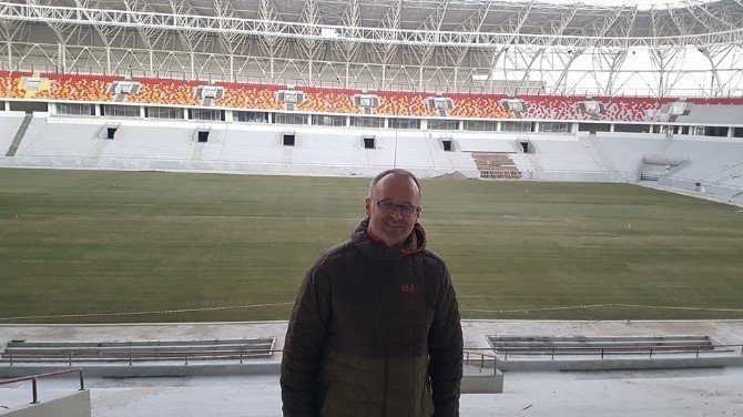 Yeni Malatyaspor teknik heyeti yeni stadı gezdi