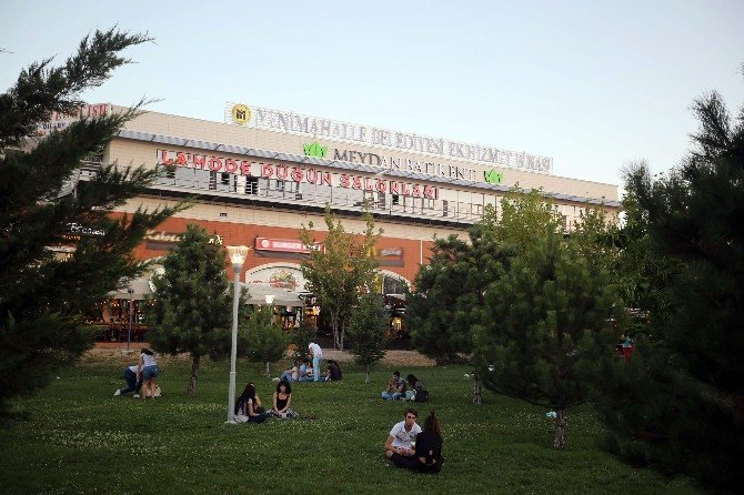 Batıkent’in parlayan yıldızı Meydan Batıkent AVM