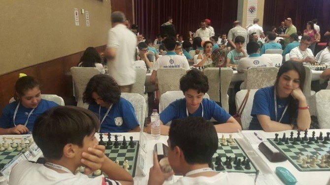 Yeşilyurt Belediyespor satranç takımı 2.lige yükseldi