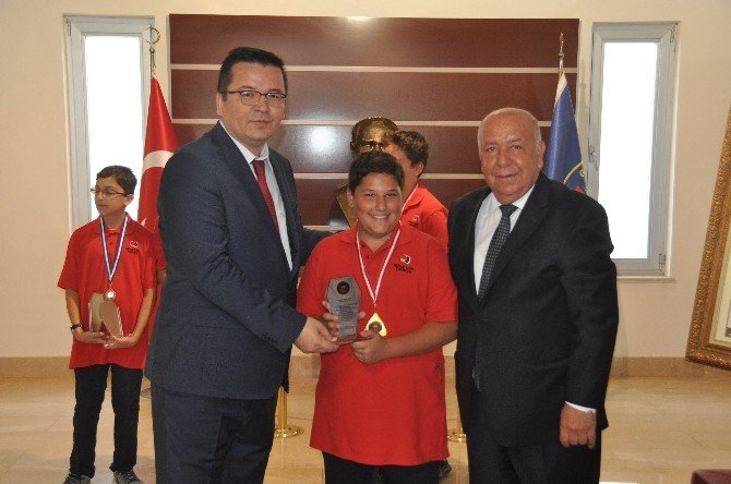 Gaziantep Kolej Vakfı Takımı Dünya Dördüncüsü