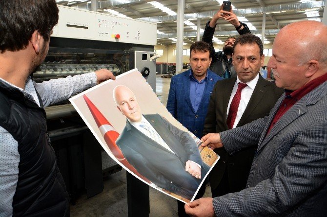 Başkan Sekmen, Zafer Medya Ofset Baskı Tesislerini gezdi