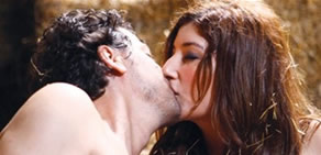 Bizim Yenge'de samanlıkta romantizm